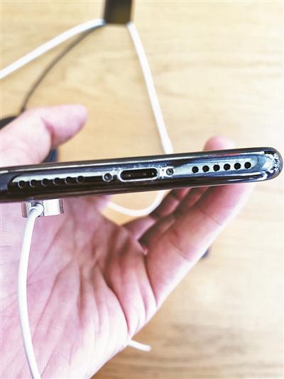 iPhone X掉漆嚴(yán)重到?jīng)]法直視，但更令人心寒的是蘋果的回應(yīng)！